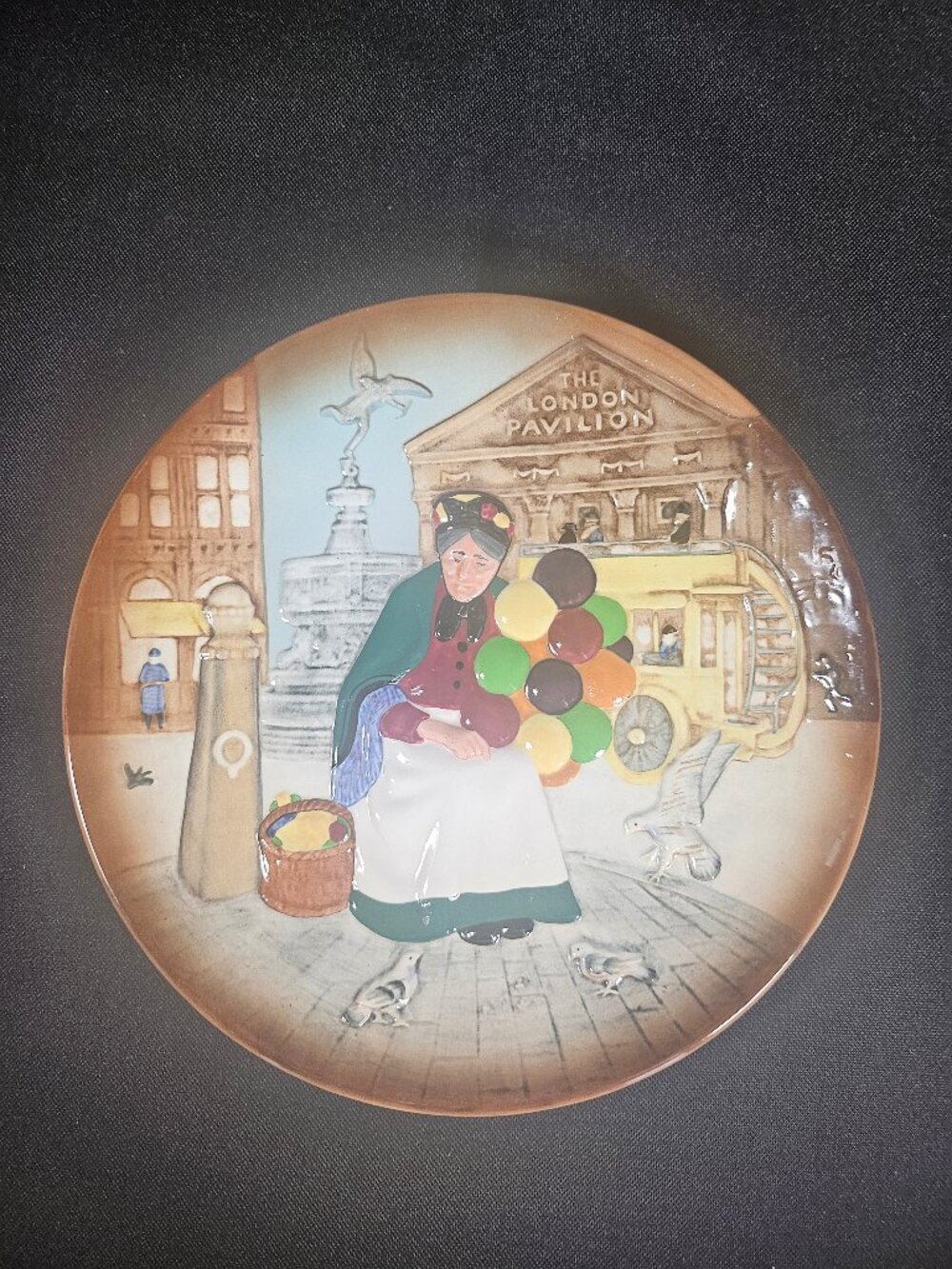 Royal Daulton, The Old Balloon Cellar 10" Pictorial Plate Vintage Picture Plate